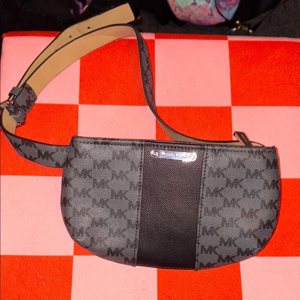 Michael Kors Black and Gray Crossbody Bag